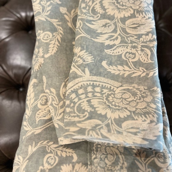 Pottery Barn Queen linen/cotton blend duvet with 2 matching standard shams - Picture 5 of 7